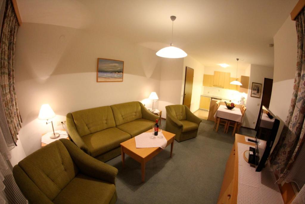Ferienappartements Heinzle - Ihr Ferienresort ซังคท์ยาคอบ อิน เดเฟอเรกเกิน ห้อง รูปภาพ
